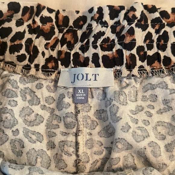 Jolt Women's Size XL Leopard Print Linen Blend Paperbag Tie Waist Casual Shorts - Picture 8 of 8